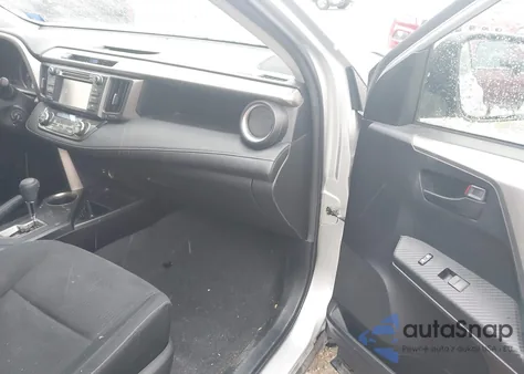 2013 Toyota Rav4 Xle z USA, uszkodzony, nr VIN JTMRFREV2D5002498